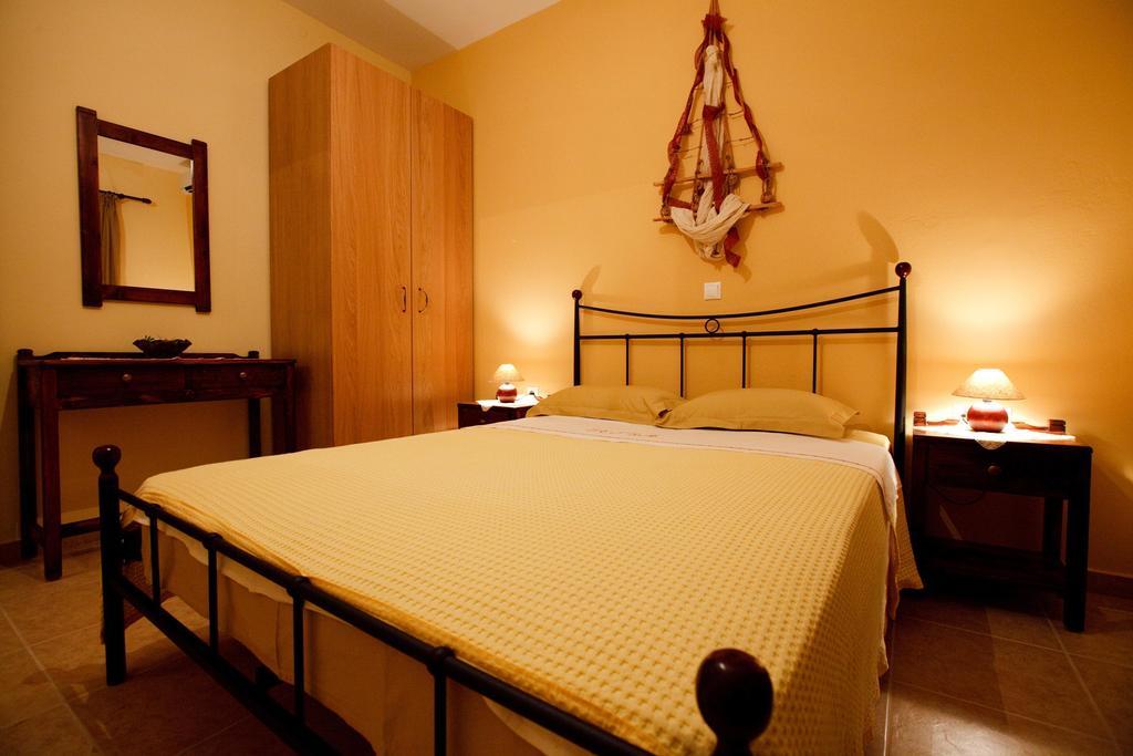 Villa Vetsa'S Experience à Tolón Chambre photo